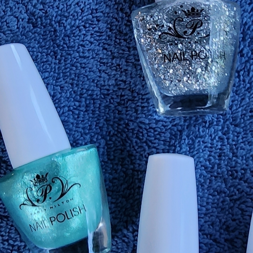 Lot of Paris Hilton Nail Color  New - Picture 5 of 7